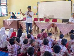 Lewat Literasi Interaktif Mahasiswa KKN Unila, Minat Baca Siswa SDN Cugung Lamsel Meningkat
