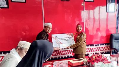 Wali Kota Eva Dwiana Salurkan Dana Hibah Pada Puluhan Pondok Pesantren Di Bandar Lampung