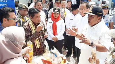Wali Kota Eva Dwiana Meresmikan Kampung Nelayan Modern di Pulau Pasaran Bandar Lampung