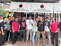 Masifkan Gerakan Mingrum Gumay Gaspol Bagikan Kaos Ganjar di Lamteng