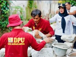 Wali Kota Eva Dwiana Percepat Perbaikan Tanggul Guna Antisipasi Terjadinya Banjir