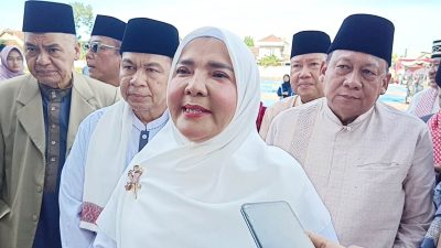 Wali Kota Eva Dwiana Salat Idulfitri 1445 di Stadion Mini Way Dadi Penuh Suka Cita