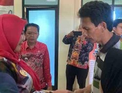 Pemkot Bandar Lampung Salurkan Bantuan Uang Tunai Kepada 842 Warga Korban Banjir