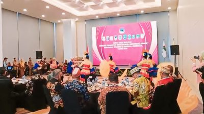 Sanggar Tapis Berseri Tampil Menghibur Saat Rakerwil APEKSI Komwil II Se-Sumbagsel