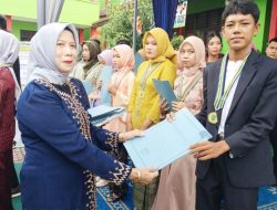 Lepas 298 Siswa, Kepala SMPN 20 Berpesan Siswa Dapat Lanjutkan Pendidikan SMA Sederajat