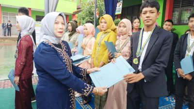 Lepas 298 Siswa, Kepala SMPN 20 Berpesan Siswa Dapat Lanjutkan Pendidikan SMA Sederajat