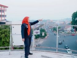 Tinjau JPO Siger Milenial, Wali Kota Eva Dwiana: Dapat Menjadi Spot Foto Di Kota Bandar Lampung