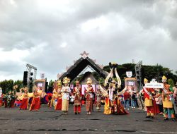K-Fest 2024, Disdikbud Kota Bandar Lampung Tampil Memukau Pada Karnaval Budaya Topeng