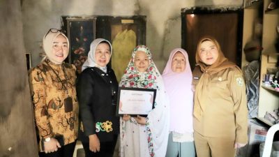 Unila dan Pemkot Serahkan Beasiswa PMPAP bagi Warga Bandar Lampung