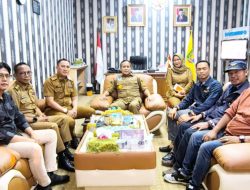 Canda Tawa Hiasi Pertemuan Diskominfotik dan Pengurus IWO Lampung