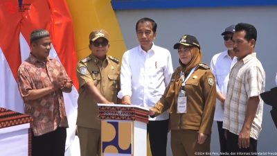 Resmikan Pasar Pasir Gintung, Jokowi Pesankan Wali Kota Eva Dwiana dan Pedagang Rawat Pasar