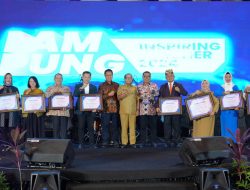 Rektor Unila Raih Penghargaan Inovator Pendidikan Nasional