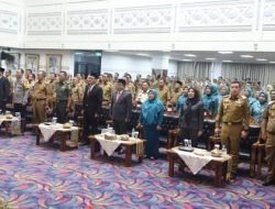 Ketua Sementara DPRD Ahmad Giri Akbar dan Sekretaris DPRD Tina Malinda Hadiri Acara Pengukuhan