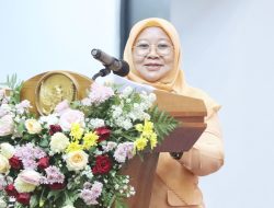 TP PKK Lampung Buka Seminar Hari Ibu dan HUT Ke-25 Dharma Wanita, Tingkatkan Percaya Diri dan Etika Komunikasi