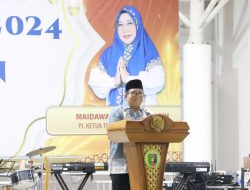 Refleksi dan Harapan Warnai Malam Pergantian Tahun Baru 2025, Pj Gubernur: Syukuri Pencapaian Diraih