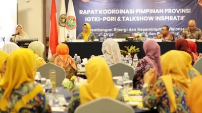 Pj Bunda PAUD & Kadisdikbud Kompak Ajak Guru TK Se-Lampung Kreatif – Inovatif