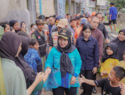 Tinjau Bekas Lokasi Banjir, Wali Kota Eva Dwiana Akan Perbaiki Bronjong hingga Temukan Perusahaan Tutup Aliran Sungai