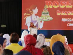 Ibu Maidawati Retnoningsih Samsudin Buka Lomba Penataan Kue Tradisional