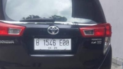 Ditengah Penderitaan Rakyat, Diduga Oknum Pejabat Di Lampung Selatan Gunakan Dua Kendaraan Mewah Dan Masukan Tenaga Honor Melalui Jalur Istimewa
