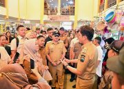 Hari Pertama Kerja Usai Retreat, Bupati Radityo Egi Pratama Langsung Inspeksi ke Pasar Natar