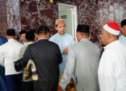 EGI-Syaiful Bersama Ribuan Masyarakat Gelar Sholat Idul Fitri Di Masjid Agung Kalianda