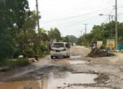 Serap Aspirasi Warga, Gubernur Mirza Perbaiki Jalan Provinsi Ruas Wates-Metro