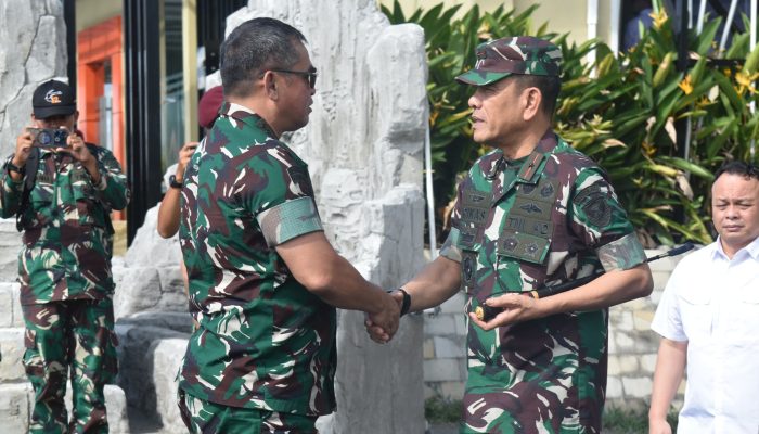 Danrem 043/Gatam Sambut Kunker Kasad di Bandara Gatot Subroto Way Tuba Lampung
