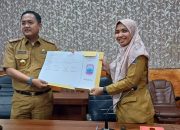 Serah Terima Jabatan Sekretaris DPRD: Momentum Penyegaran dan Peningkatan Kinerja