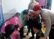 Personel TNI – Polri Pospam Baruna Panjang Sigap Evakuasi dan Obati Pemudik Korban Laka Lantas