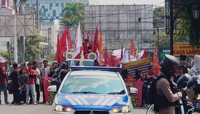 Ratusan Buruh Gelar Aksi “May Day” di Tugu Adipura