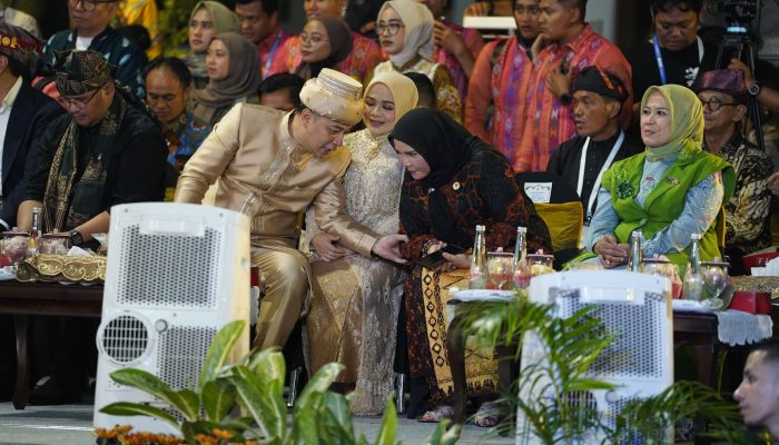 Delegasi Kota Bandar Lampung Ikut Karnaval Budaya Nusantara Apeksi di Surabaya