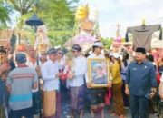 Anggota DPRD Lamsel Yang Berjuluk Konco Yasinan Hadiri Upacara Ngaben Rekan Sejawat