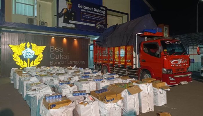Bea Cukai Lampung Gagalkan Pengiriman Rokok Ilegal Senilai Rp1,64 Miliar di Pelabuhan Bakauheni