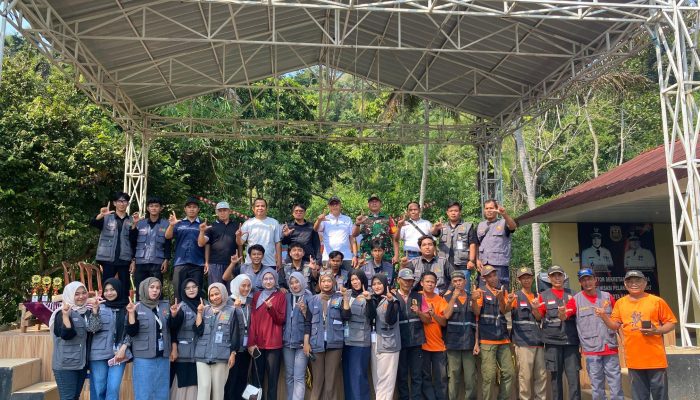 Gelar Bazar Mini UMKM di Kawasan Wisata Sumur Putri, Kelompok KKN-T UIN RIL Kuatkan Peran Kolaborasi Aktif