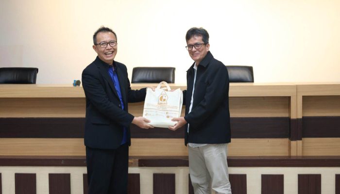 Rektor Unila Dorong Akreditasi dan Percepatan Studi di Pisah Sambut Fakultas Teknik