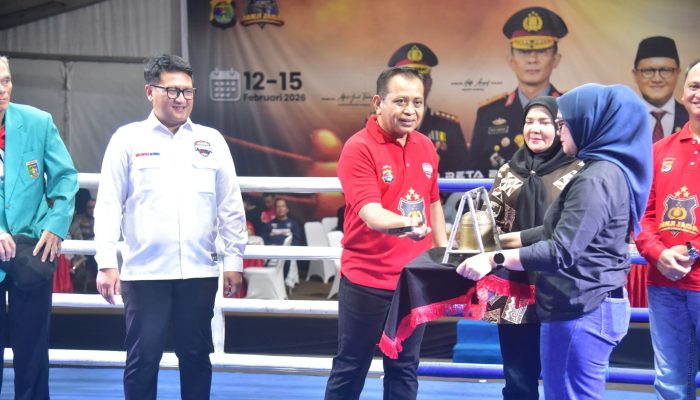 Ketua DPRD Lampung Hadiri Pembukaan Kejuaraan Tinju Amatir Polresta Bandar Lampung