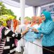 TP PKK dan DWP Provinsi Lampung Kembali Bagikan Takjil di Depan Mahan Agung