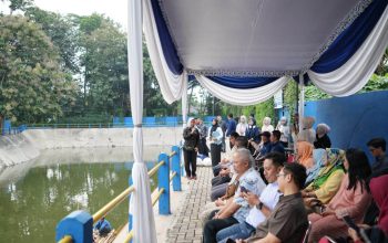 FT Unila Tebar Benih Ikan – Tanam Oyong dan Pare di Embung Teknik