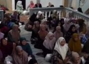 Safari Ramadan di Ponpes Bustanul Falah, Wali Kota Eva Dwiana Jamin Beasiswa bagi Santri Kurang Mampu