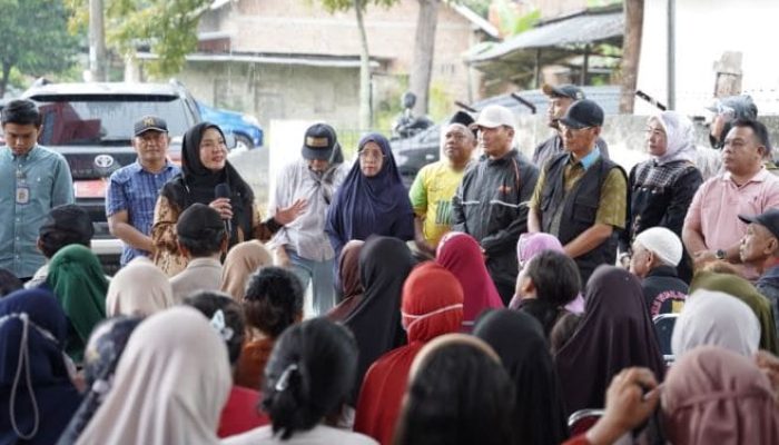 Pemkot Salurkan Bantuan 1.202 Warga Terdampak Banjir di Bandar Lampung