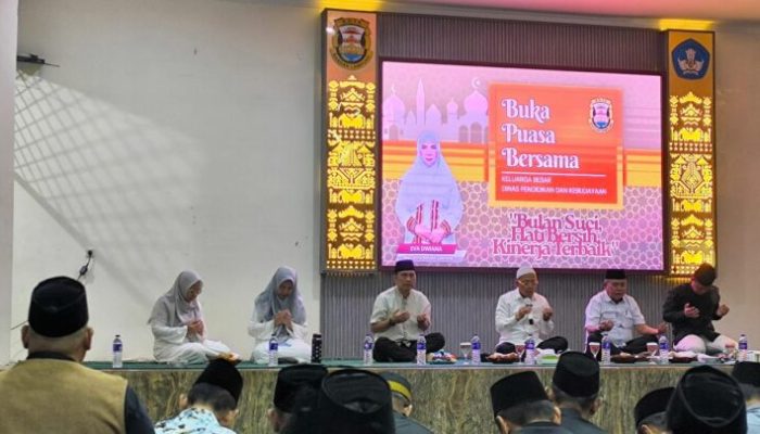 Disdikbud Gelar Buka Bersama Momentum Kuatkan Spirit Ramadan dan Kinerja Aparatur