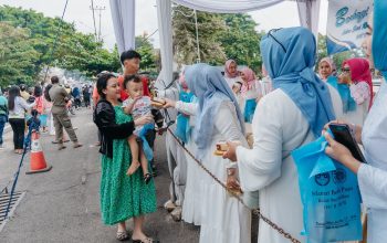 Kolaborasi TP PKK, DWP, dan OPD Lampung Bagikan 300 Paket Takjil Ramadan
