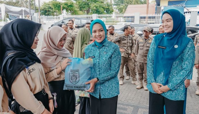 Bakti Sosial Ramadan, TP PKK Provinsi Lampung Salurkan Ratusan Paket Sembako