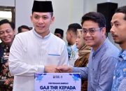 Jelang Lebaran, THR Rp35,6 Miliar untuk 12 Ribu ASN dan DPRD Lamsel Cair Lebih Awal