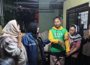 Eva Dwiana Temui Keluarga Korban Banjir di Garuntang