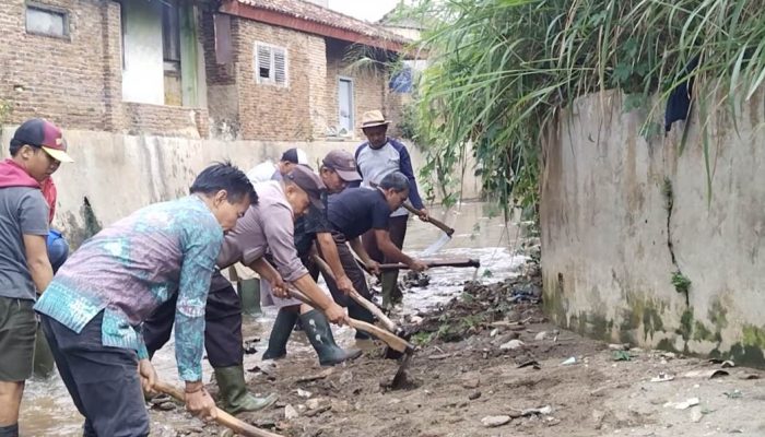 Antisipasi Hujan Lebat, Eva Dwiana Kerahkan OPD Turun Langsung ke Lapangan