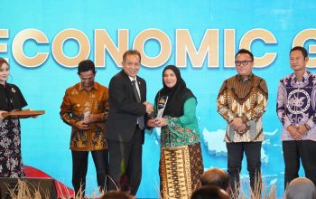 Wali Kota Eva Dwiana Bawa Bandar Lampung Raih National Governance Awards 2026