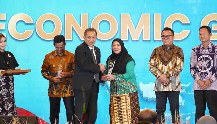 Wali Kota Eva Dwiana Bawa Bandar Lampung Raih National Governance Awards 2026