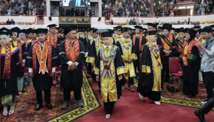 Unila Wisuda 674 Lulusan, Tantangan Serapan Kerja dan Mutu Pendidikan Menguat