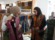Ratusan Peserta HUT REI Kunjungi Dekranasda Lampung, Produk Kriya, Wastra dan Kuliner Jadi Daya Tarik
